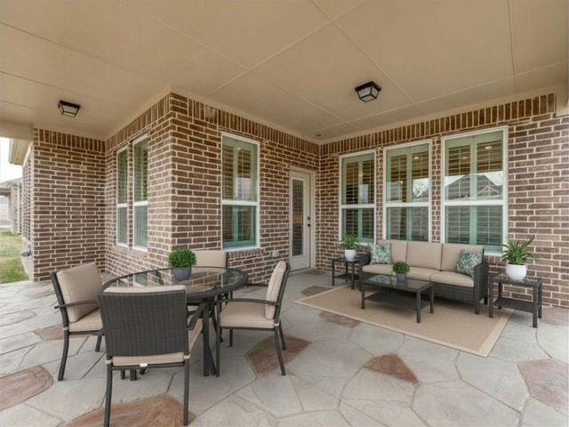 308 Sleepy Willow Lane, Mckinney, TX 75071