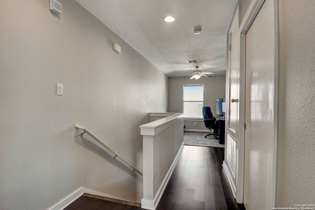 142 E MYRTLE ST, San Antonio, TX 78212
