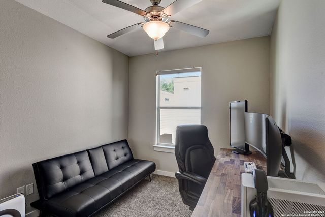 142 E MYRTLE ST, San Antonio, TX 78212