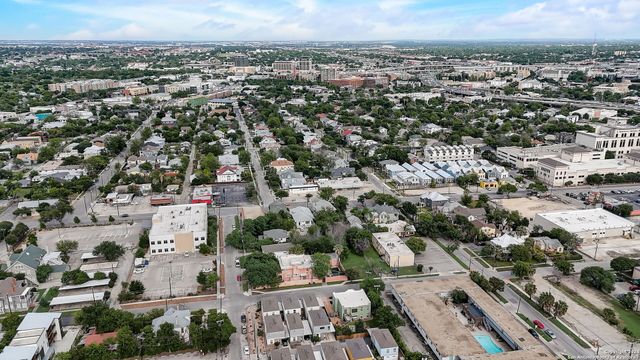 142 E MYRTLE ST, San Antonio, TX 78212