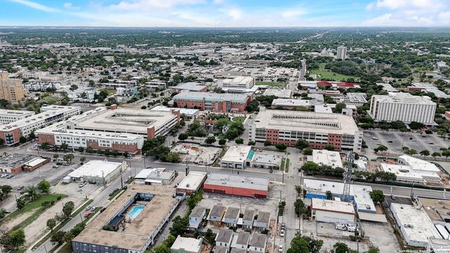 142 E MYRTLE ST, San Antonio, TX 78212