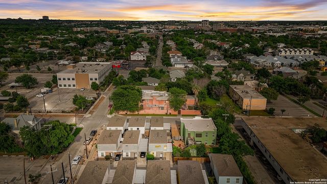 142 E MYRTLE ST, San Antonio, TX 78212