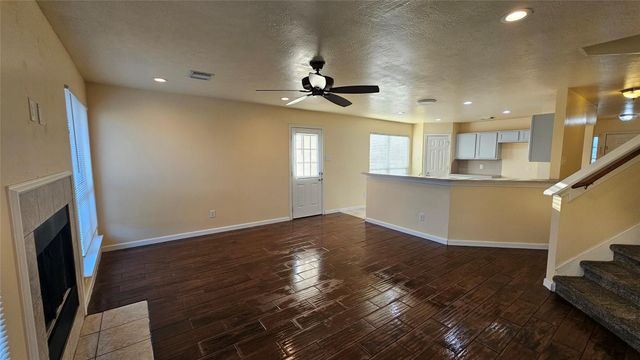 2320 Shady Pine Drive, Conroe, TX 77301