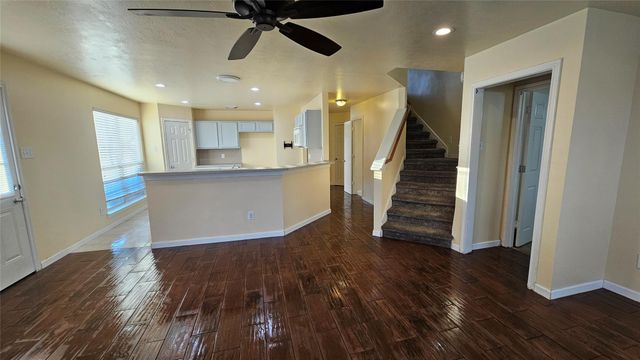 2320 Shady Pine Drive, Conroe, TX 77301
