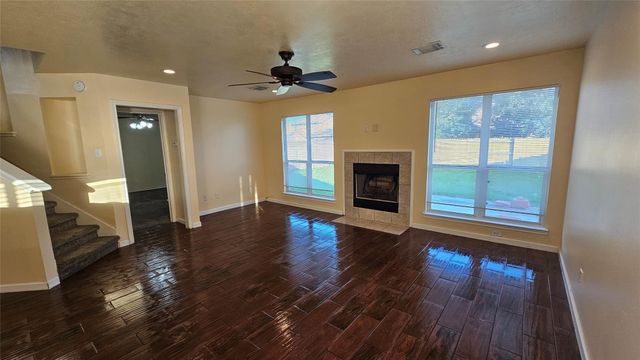 2320 Shady Pine Drive, Conroe, TX 77301