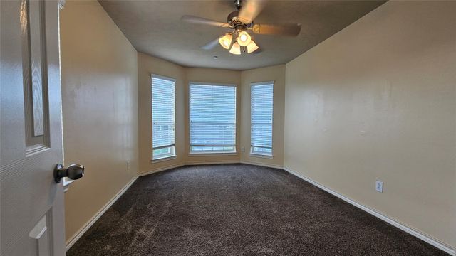 2320 Shady Pine Drive, Conroe, TX 77301