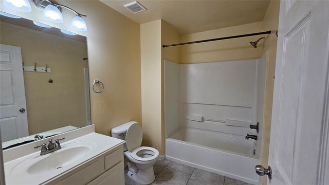 2320 Shady Pine Drive, Conroe, TX 77301