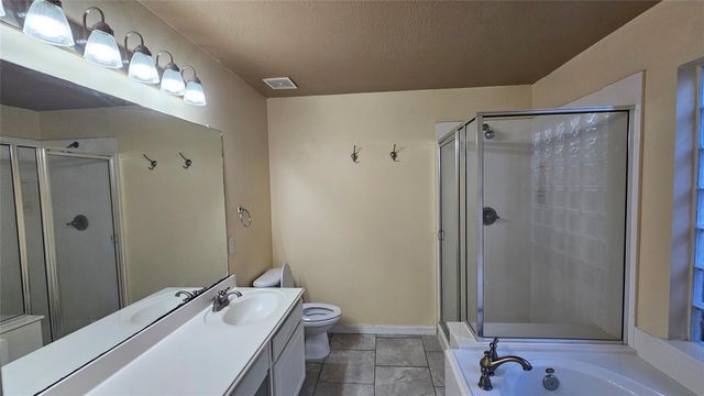2320 Shady Pine Drive, Conroe, TX 77301