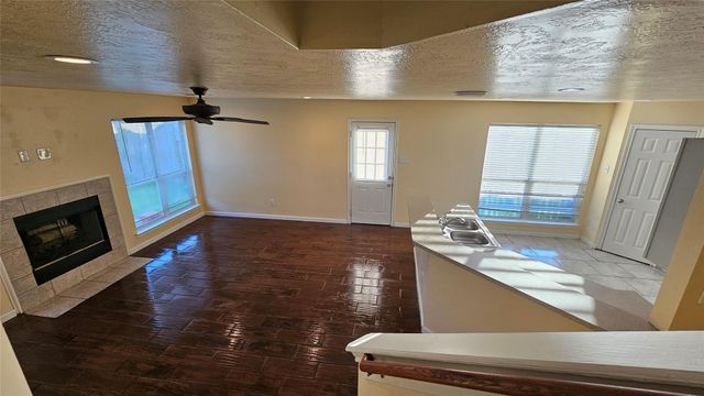 2320 Shady Pine Drive, Conroe, TX 77301