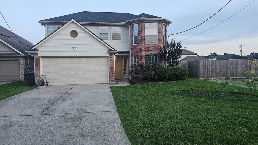 2320 Shady Pine Drive, Conroe, TX 77301