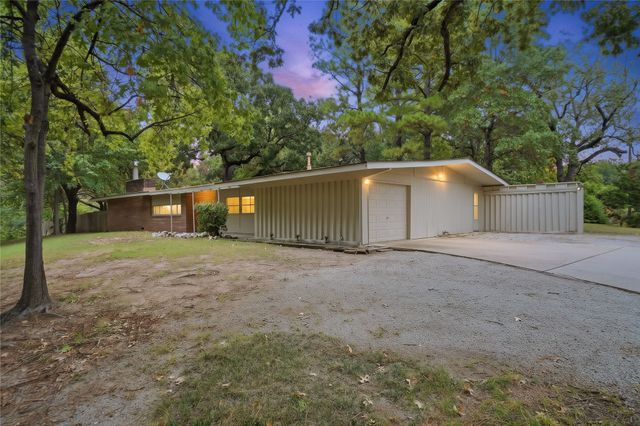 6741 S Birmingham Avenue, Tulsa, OK 74136