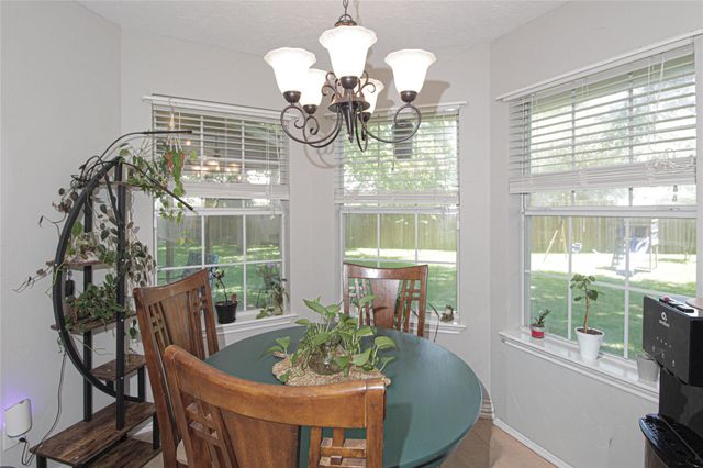 112 Wildwood Drive, Livingston, TX 77351