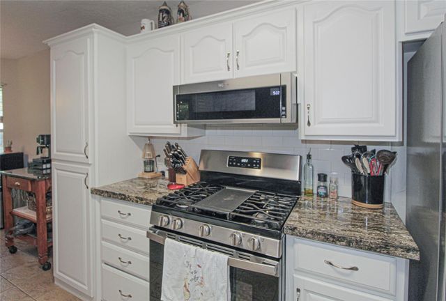 112 Wildwood Drive, Livingston, TX 77351