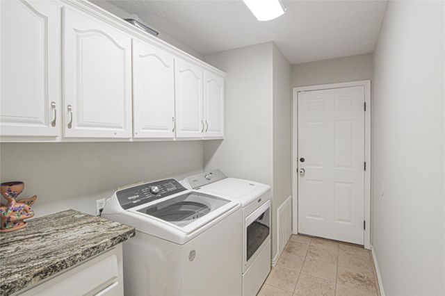112 Wildwood Drive, Livingston, TX 77351