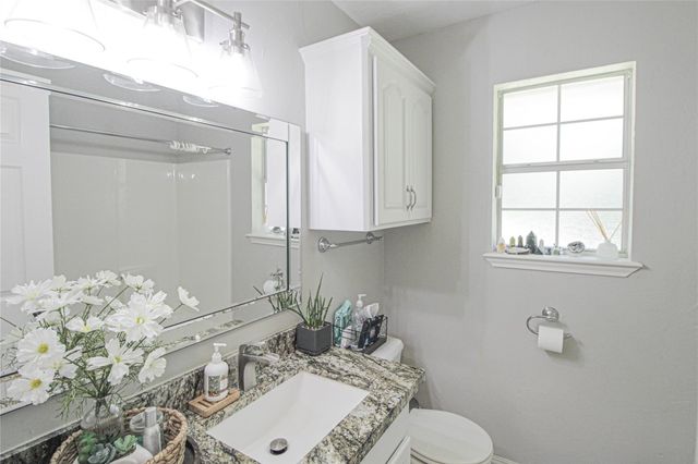 112 Wildwood Drive, Livingston, TX 77351