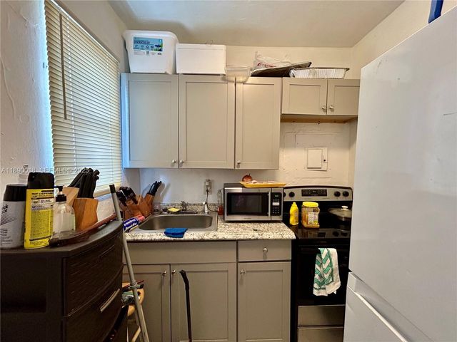 2013 Washington Avenue, Opa-Locka, Opa Locka, FL 33054