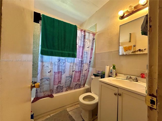 2013 Washington Avenue, Opa-Locka, Opa Locka, FL 33054
