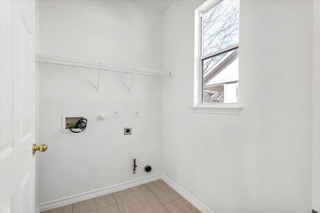 684 Hogan, Kyle, TX 78640