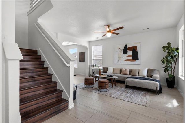 684 Hogan, Kyle, TX 78640