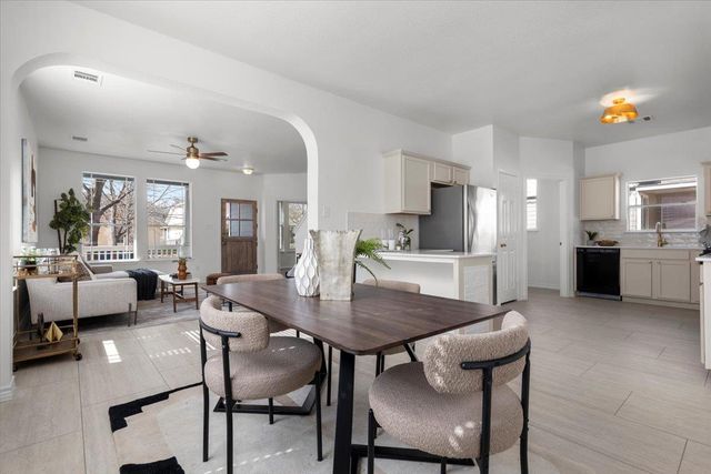 684 Hogan, Kyle, TX 78640