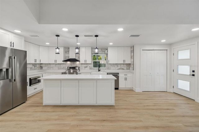 224 TIMBERLANE DRIVE, Palm Harbor, FL 34683