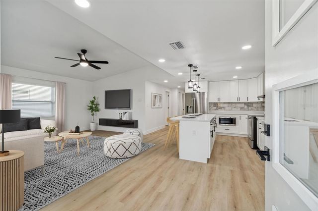 224 TIMBERLANE DRIVE, Palm Harbor, FL 34683