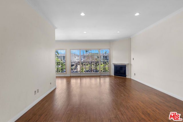 822 S Windsor Boulevard 102, Los Angeles, CA 90005