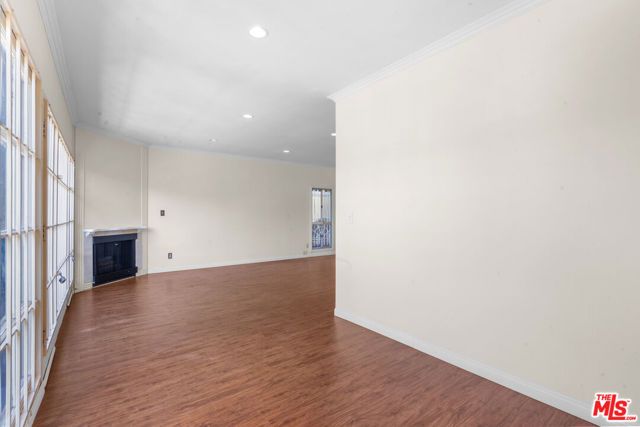 822 S Windsor Boulevard 102, Los Angeles, CA 90005