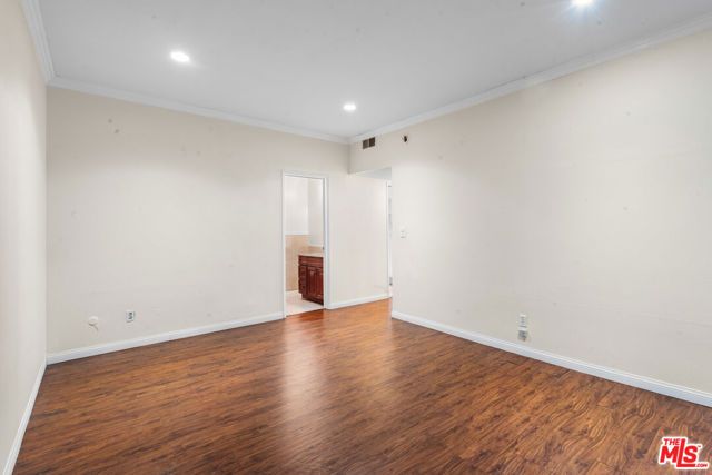 822 S Windsor Boulevard 102, Los Angeles, CA 90005