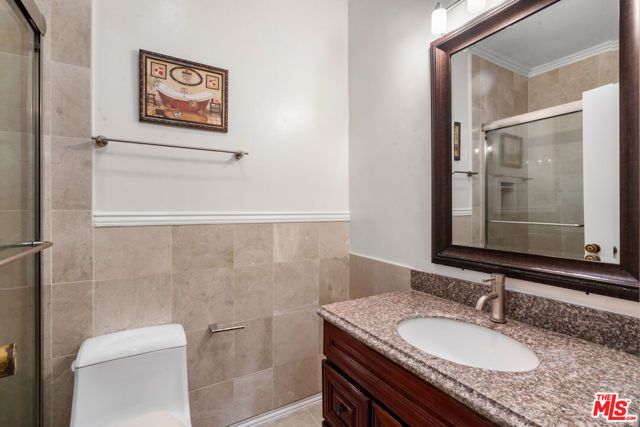 822 S Windsor Boulevard 102, Los Angeles, CA 90005