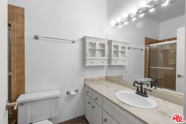 822 S Windsor Boulevard 102, Los Angeles, CA 90005