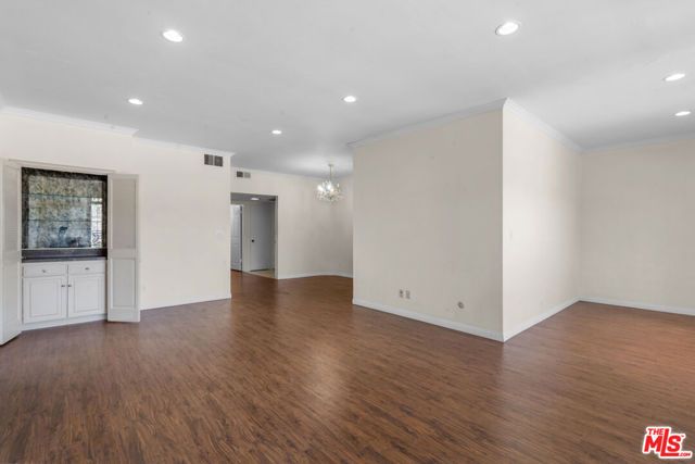 822 S Windsor Boulevard 102, Los Angeles, CA 90005