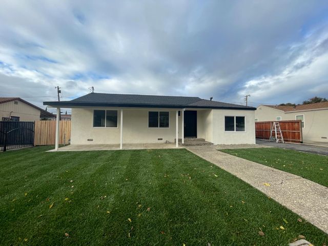 2421 Hackberry, Stockton, CA 95205