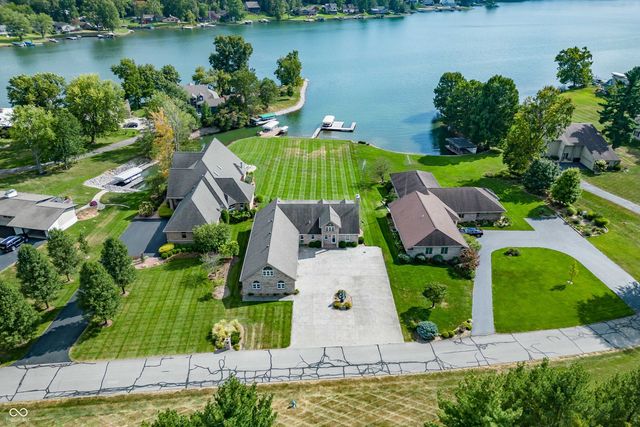 1085 E North Shore Drive, Brownstown, IN 47220