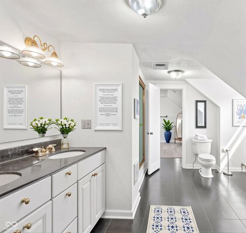 1085 E North Shore Drive, Brownstown, IN 47220