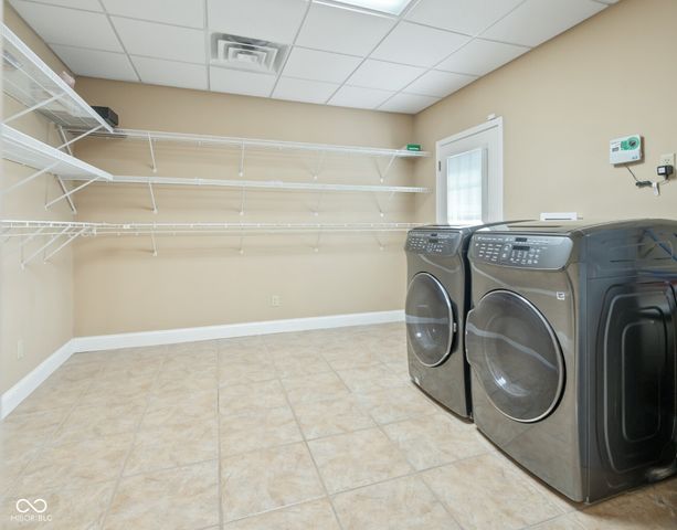 1085 E North Shore Drive, Brownstown, IN 47220