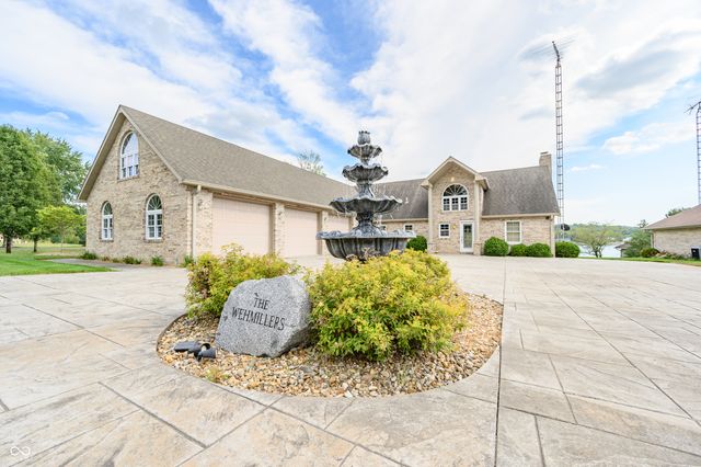1085 E North Shore Drive, Brownstown, IN 47220