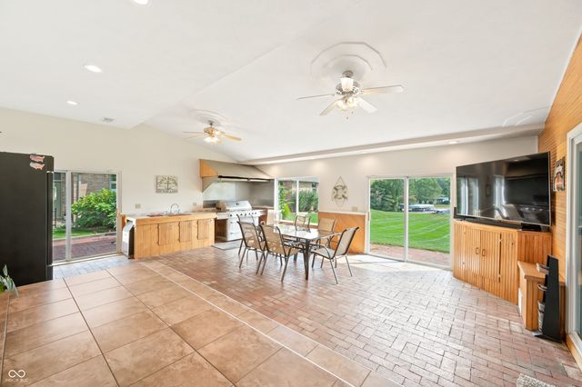 1085 E North Shore Drive, Brownstown, IN 47220