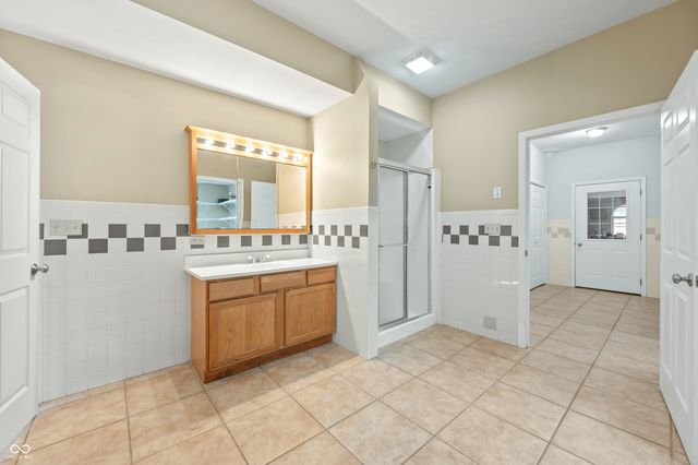 1085 E North Shore Drive, Brownstown, IN 47220
