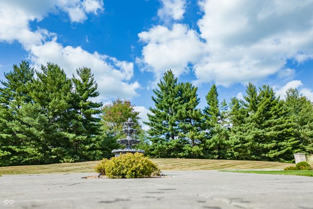 1085 E North Shore Drive, Brownstown, IN 47220