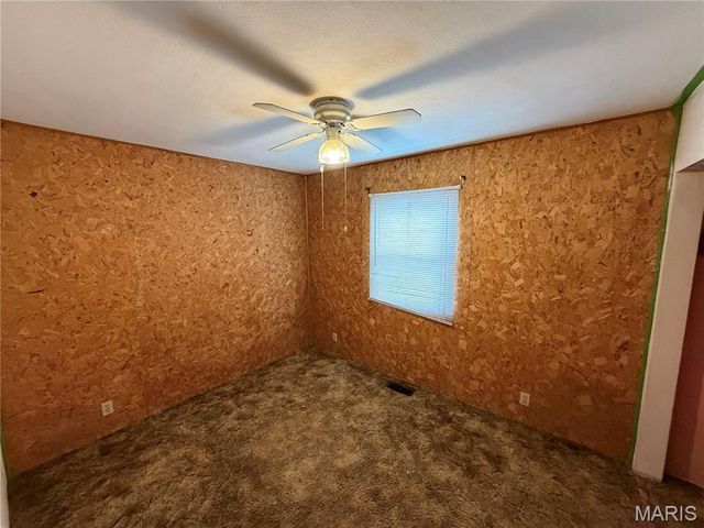 1033 Villa Ridge Road, Collinsville, IL 62234