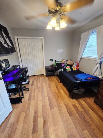 2306 Hollywood Avenue, Liberty, TX 77575