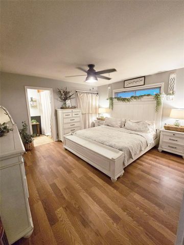 2306 Hollywood Avenue, Liberty, TX 77575