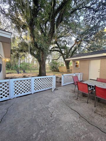 2306 Hollywood Avenue, Liberty, TX 77575