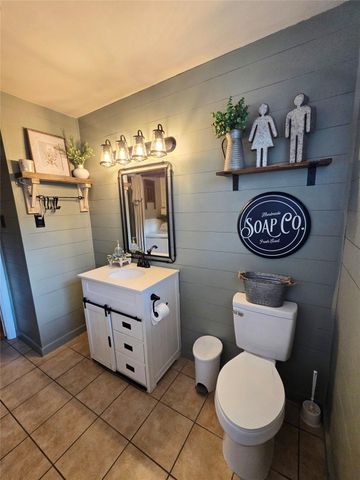 2306 Hollywood Avenue, Liberty, TX 77575