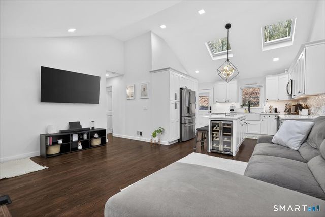 148 Roosevelt Drive, Seymour, CT 06483