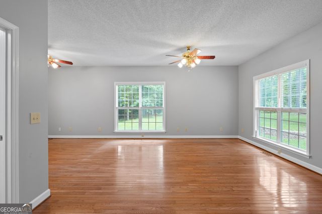 121 Katy Lake Road, Jackson, GA 30233