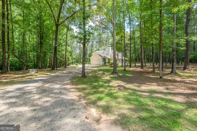 121 Katy Lake Road, Jackson, GA 30233