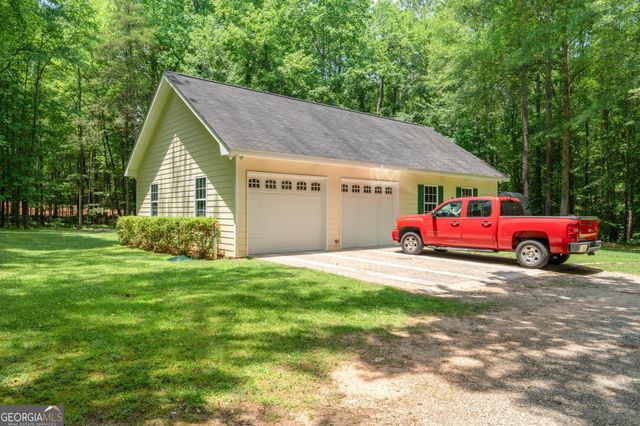 121 Katy Lake Road, Jackson, GA 30233
