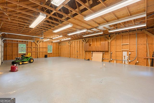 121 Katy Lake Road, Jackson, GA 30233